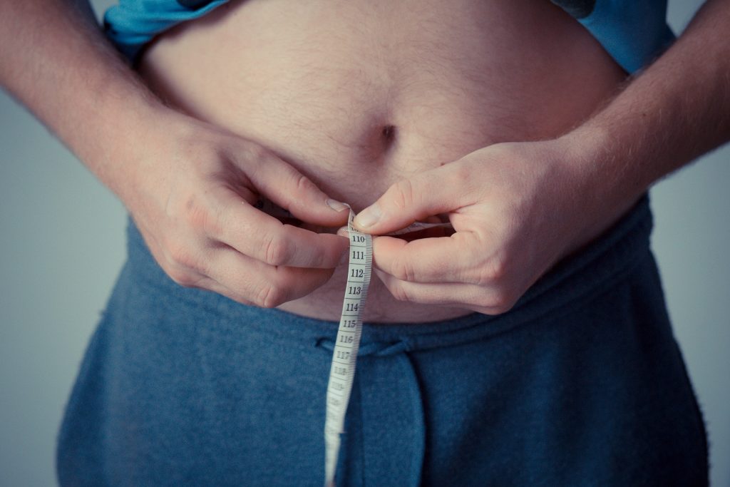 La obesidad afecta de forma distinta a hombres y mujeres